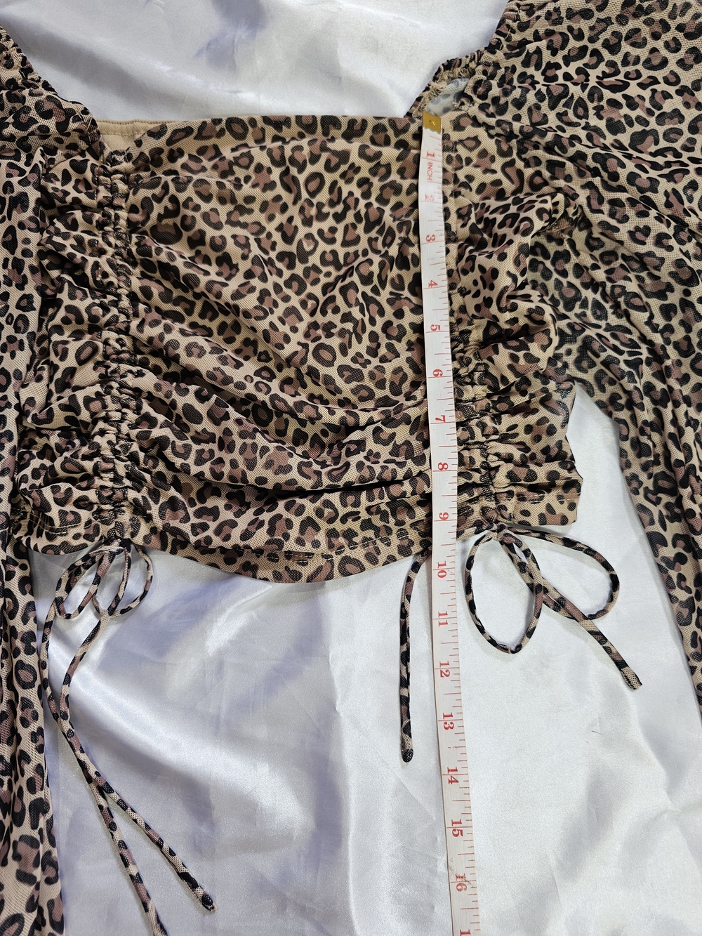 Leopard Print Ruched Crop Top - Picture 3 of 4